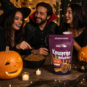 Crunchy Mealworms Cheddar — Halloween Edition 20 g – lifestyle photo